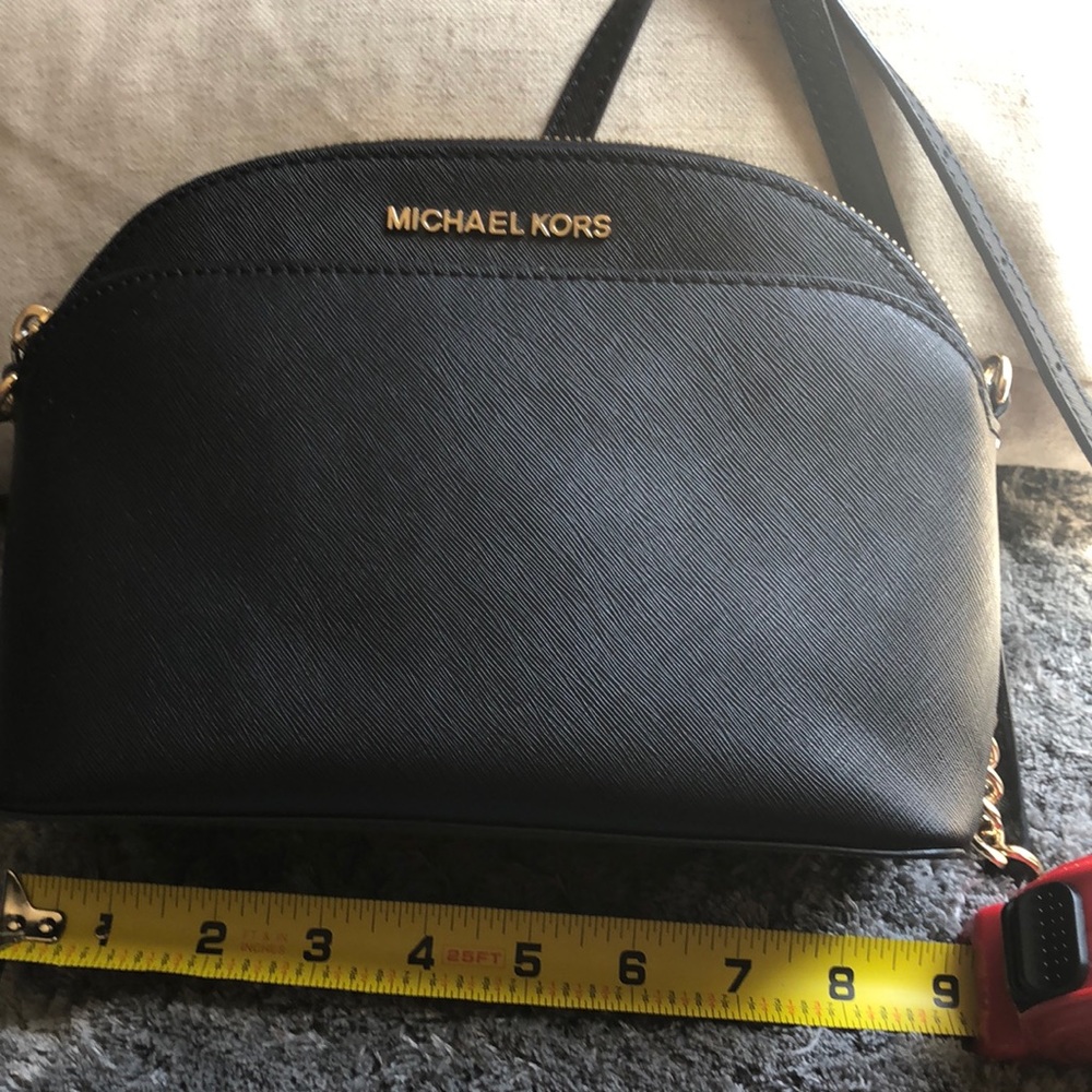Black MIchael kors bag